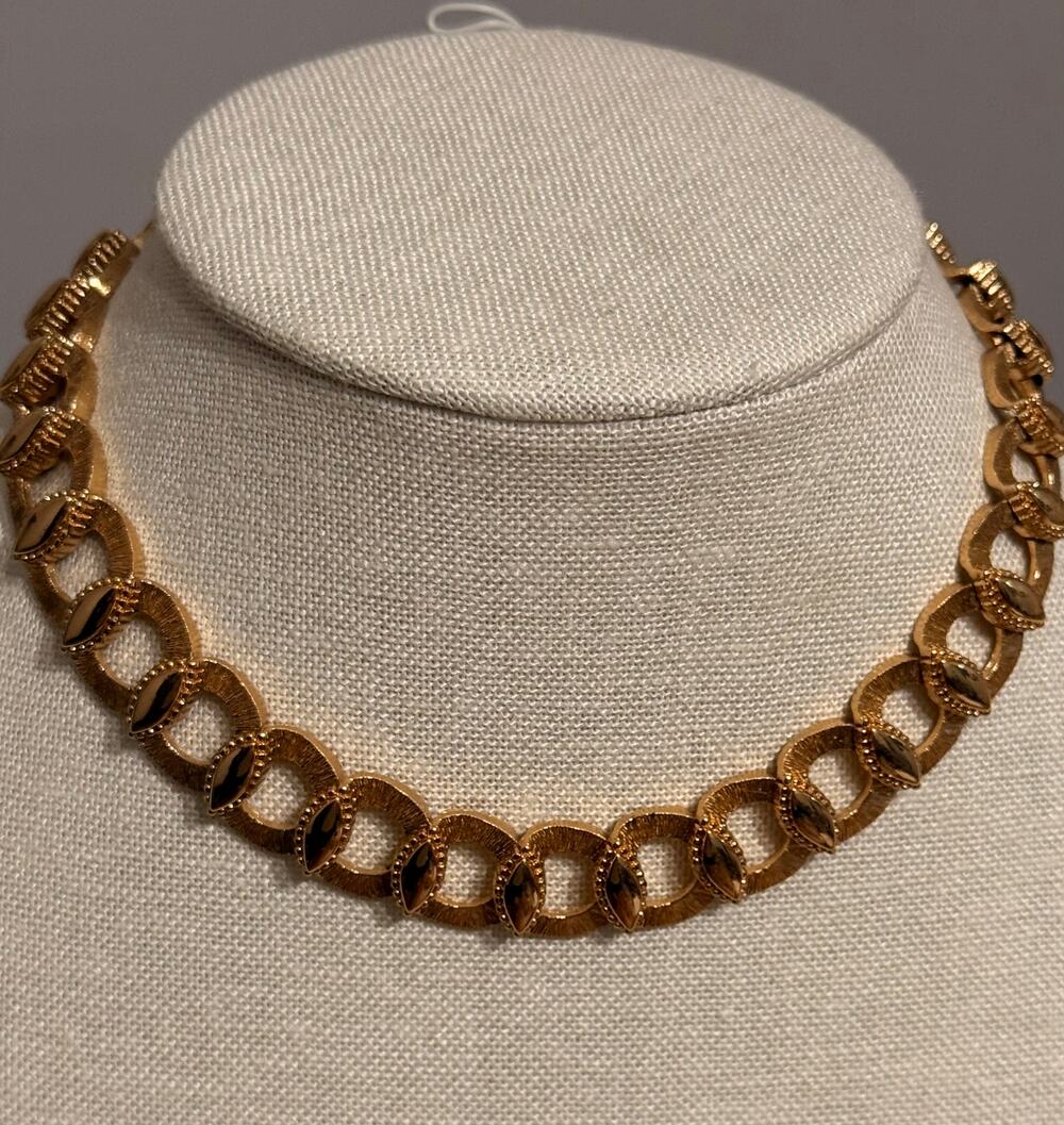 Vintage Monet Chunky Runway Chain 14” Gold Tone